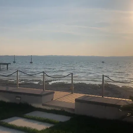 Le Petit Du Sirmione