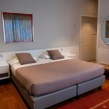 Le Petit Du 4* Sirmione