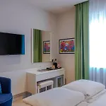 Le Petit Du 4* 西尔米奥奈