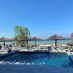 Bed & Breakfast Le Petit Du Lac 4*